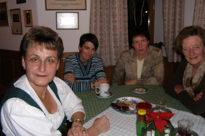 Sieglinde Bucher, Christine Sepp, Inge und Lisbeth Wagner. Sieglinde Bucher, Christine Sepp, Inge und Lisbeth Wagner.