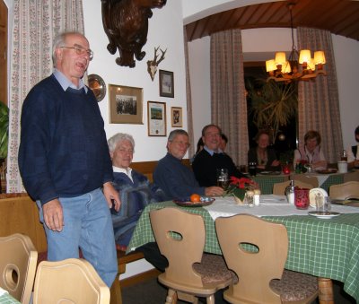 Vor dem Nikolaus steht sogar unser Uli auf!